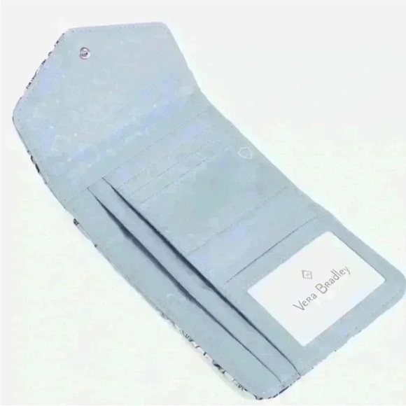 Vera Bradley Ultralight RFID Mini Tri-Fold Wallet in Cherry Blossoms NWT - Picture 2 of 4